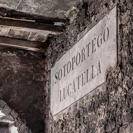 Ca' Della Corte Lucatella Piazza S.marco *